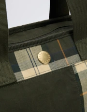 Thumbnail 6 of 9