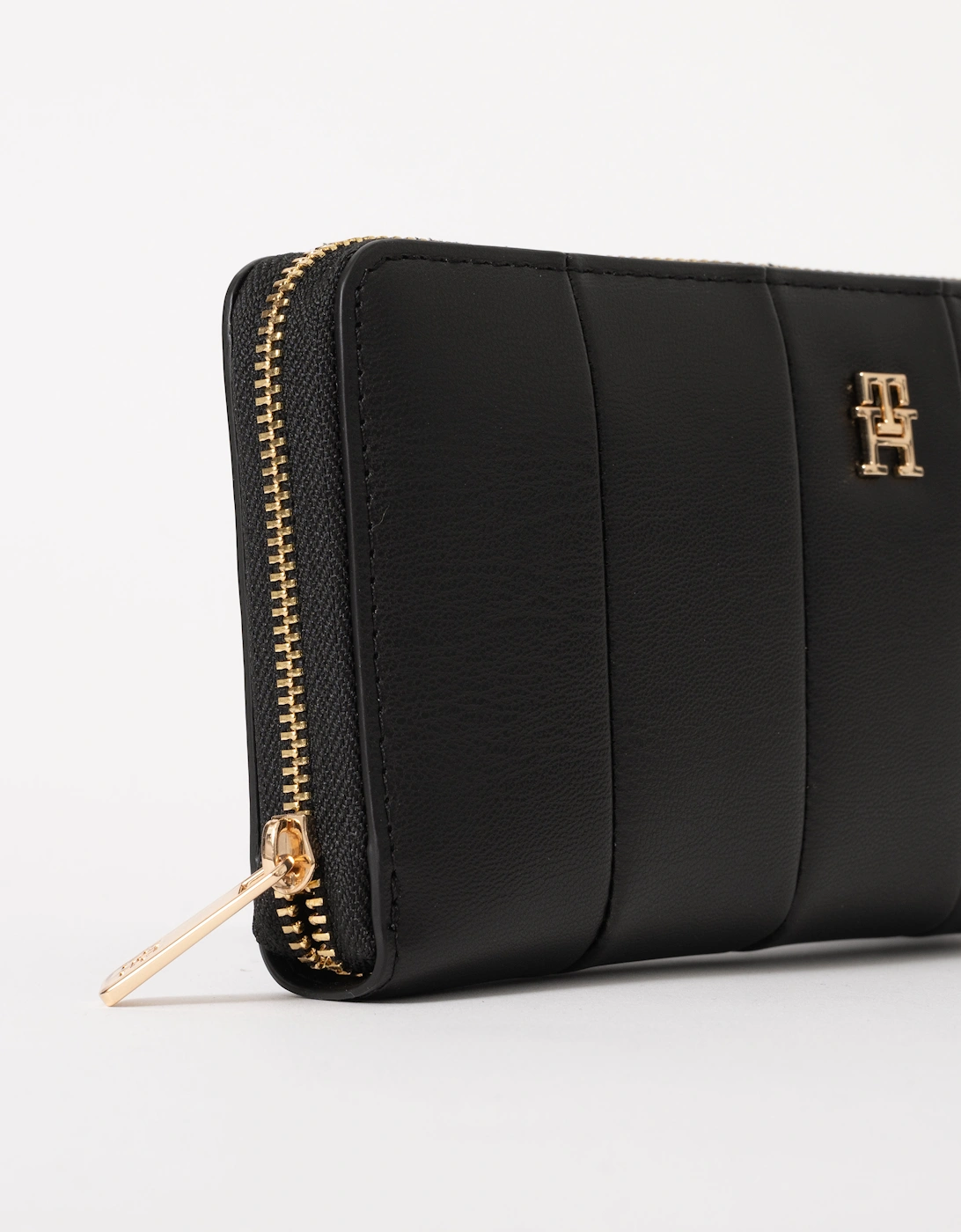 TH Icon Large Zip-Around Womens Quilted Wallet - Black