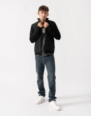 Thumbnail 3 of 4