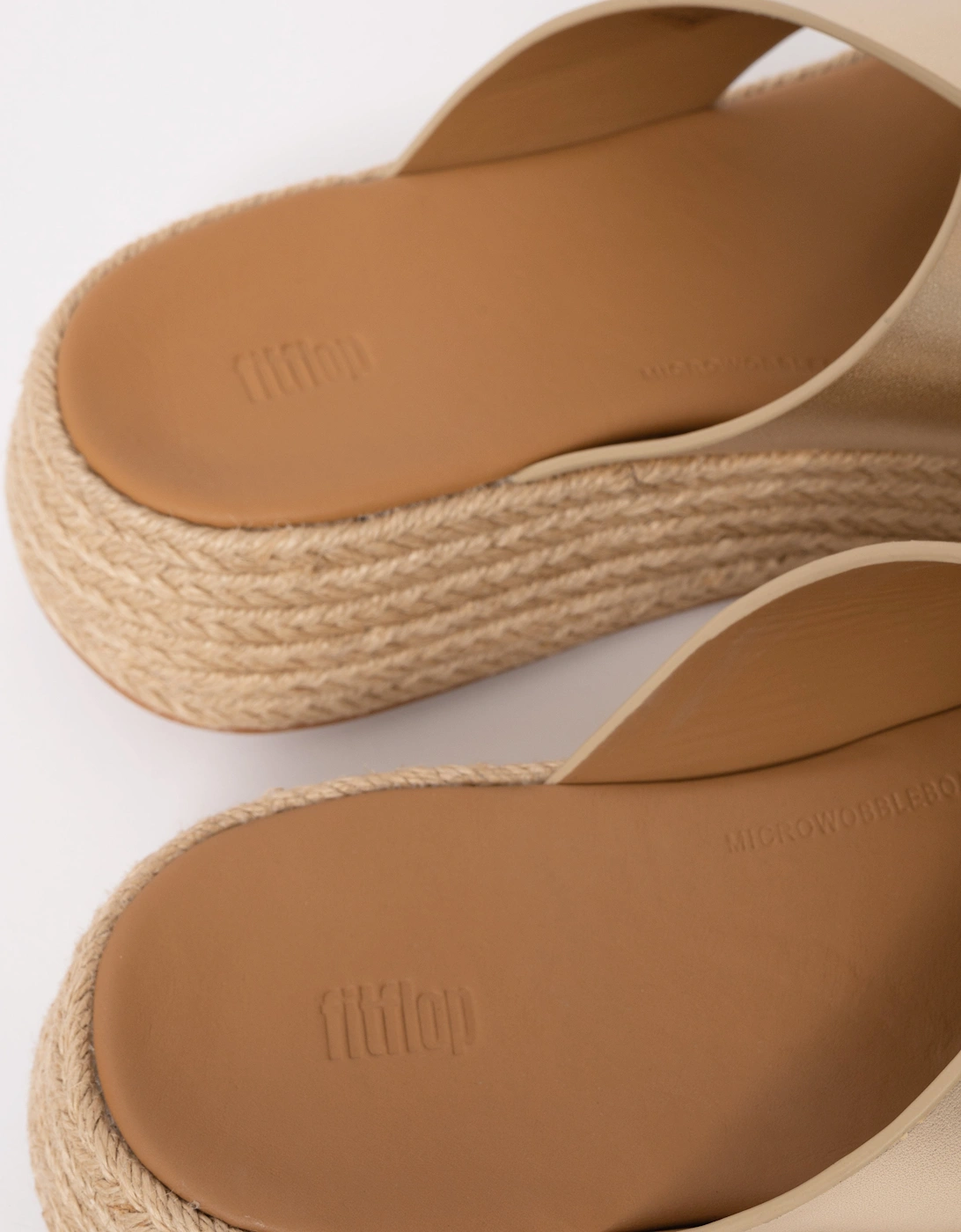 Womens F-Mode Espadrille Leather Flatform Cross Slides - Platino 675