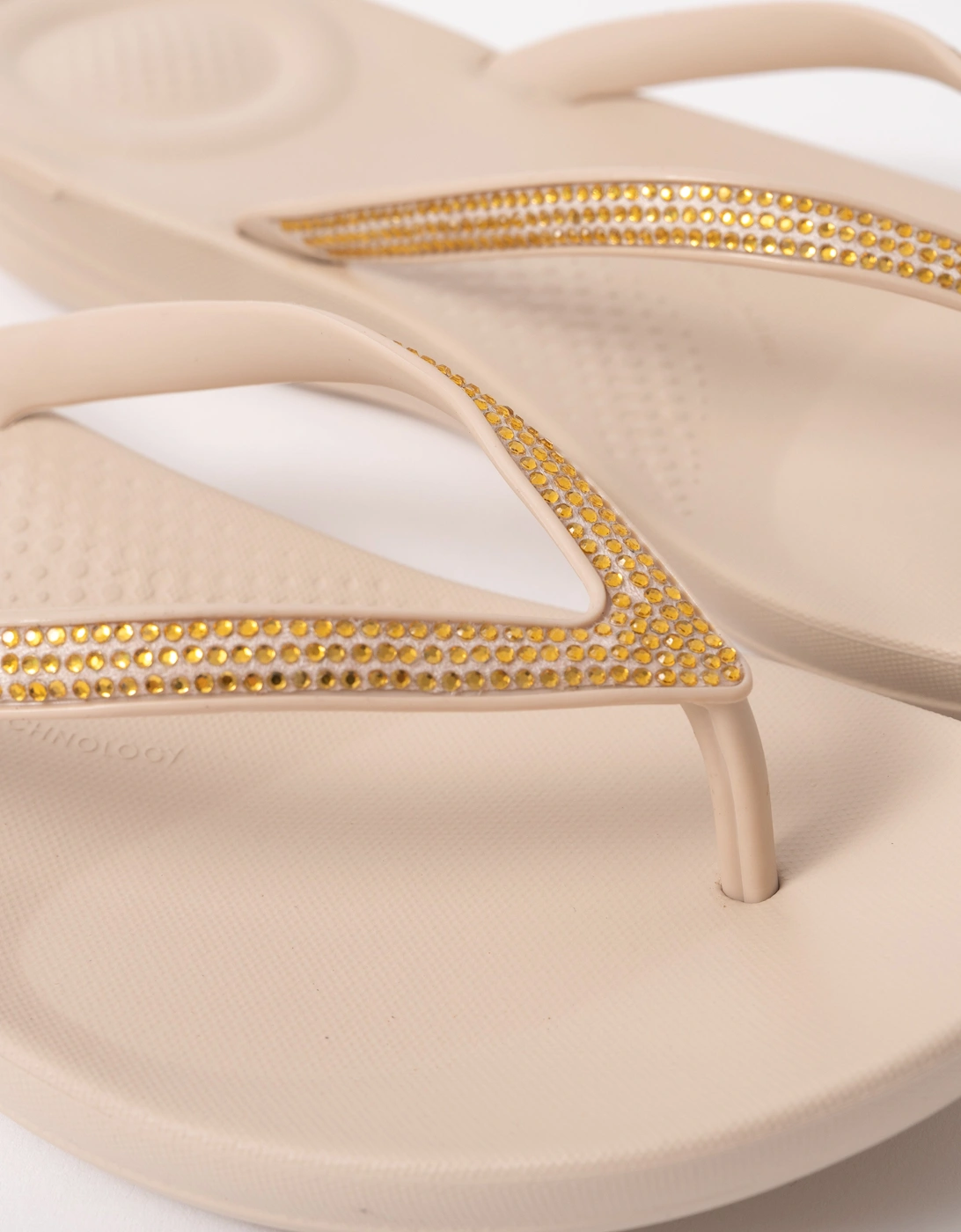 IQushion Sparkle Womens Flip-Flop - Stone Beige A20