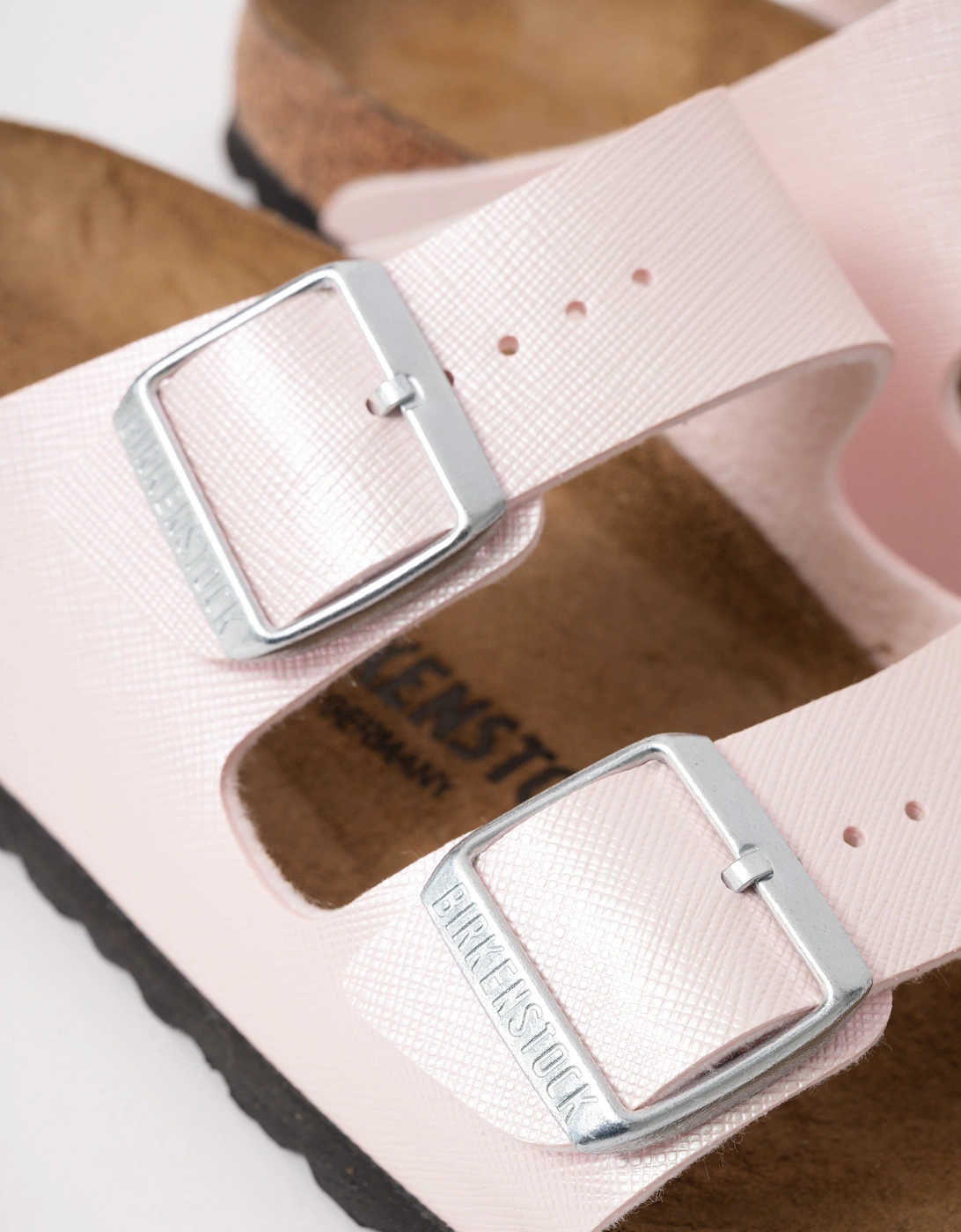 Embossed Birko-Flor Womens Sandals - Saffiano Iridescent Light Rose