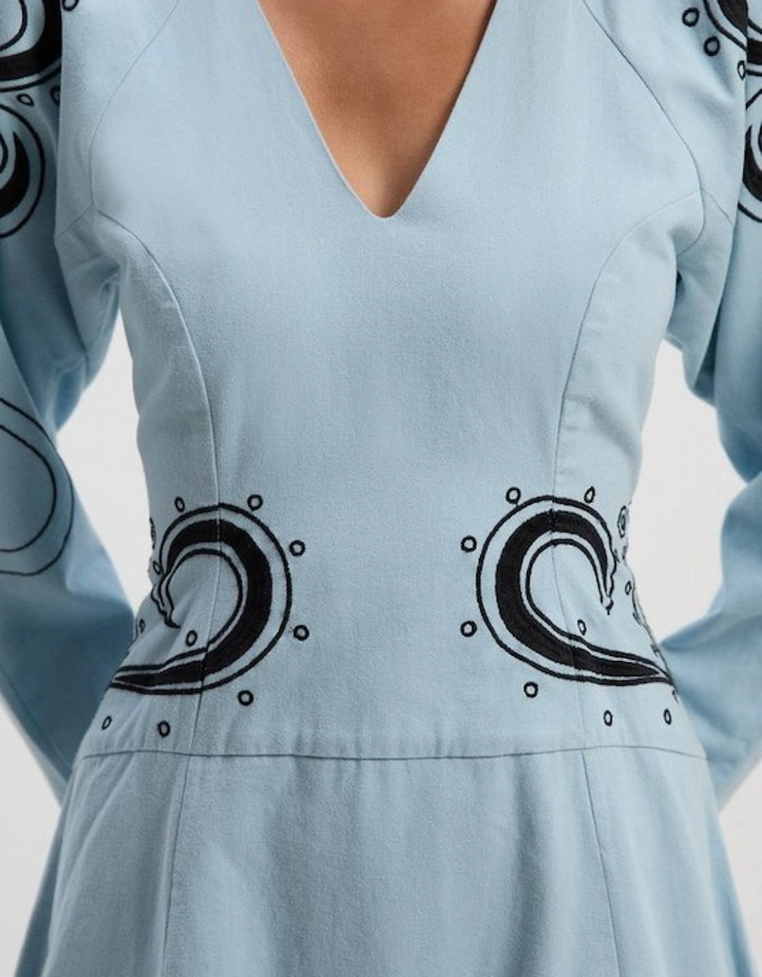 Baroque Embroidered Long Sleeve Twill Woven Midi Dress