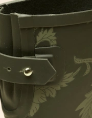 Thumbnail 5 of 6