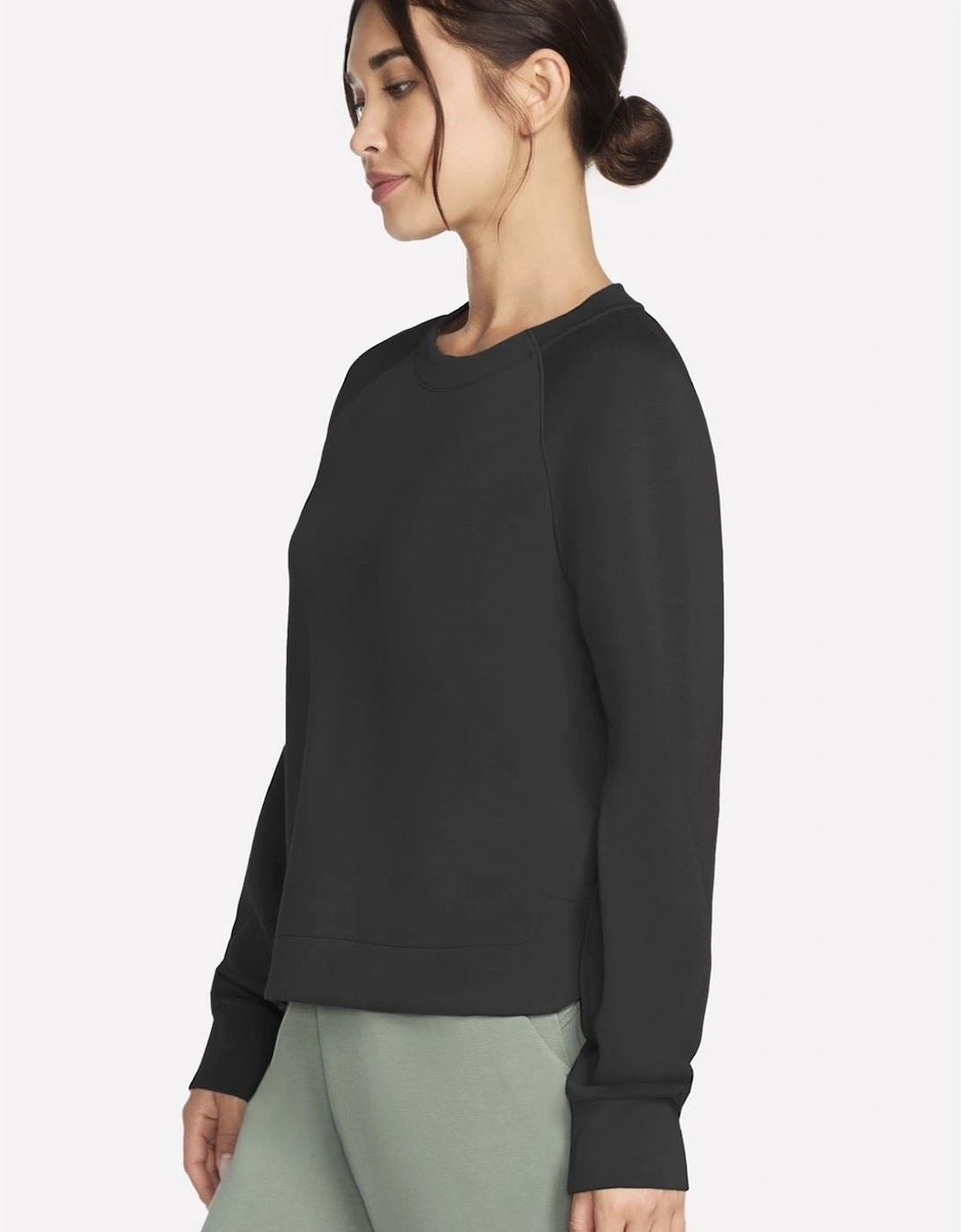Performance Skechluxe Elevate Crewneck Women's Black Sweatshirt