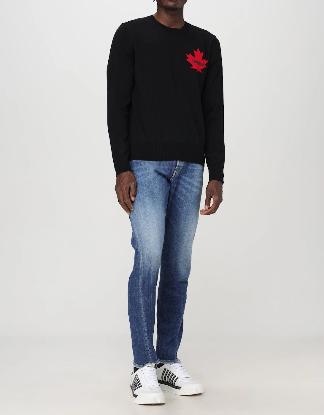 Crew Neck Pullover with Long Sleeves and Embroidered Leaf