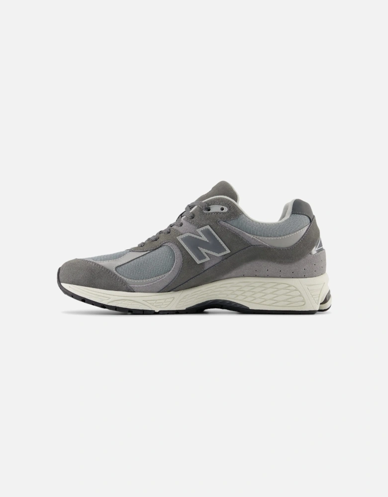 2002R Trainers