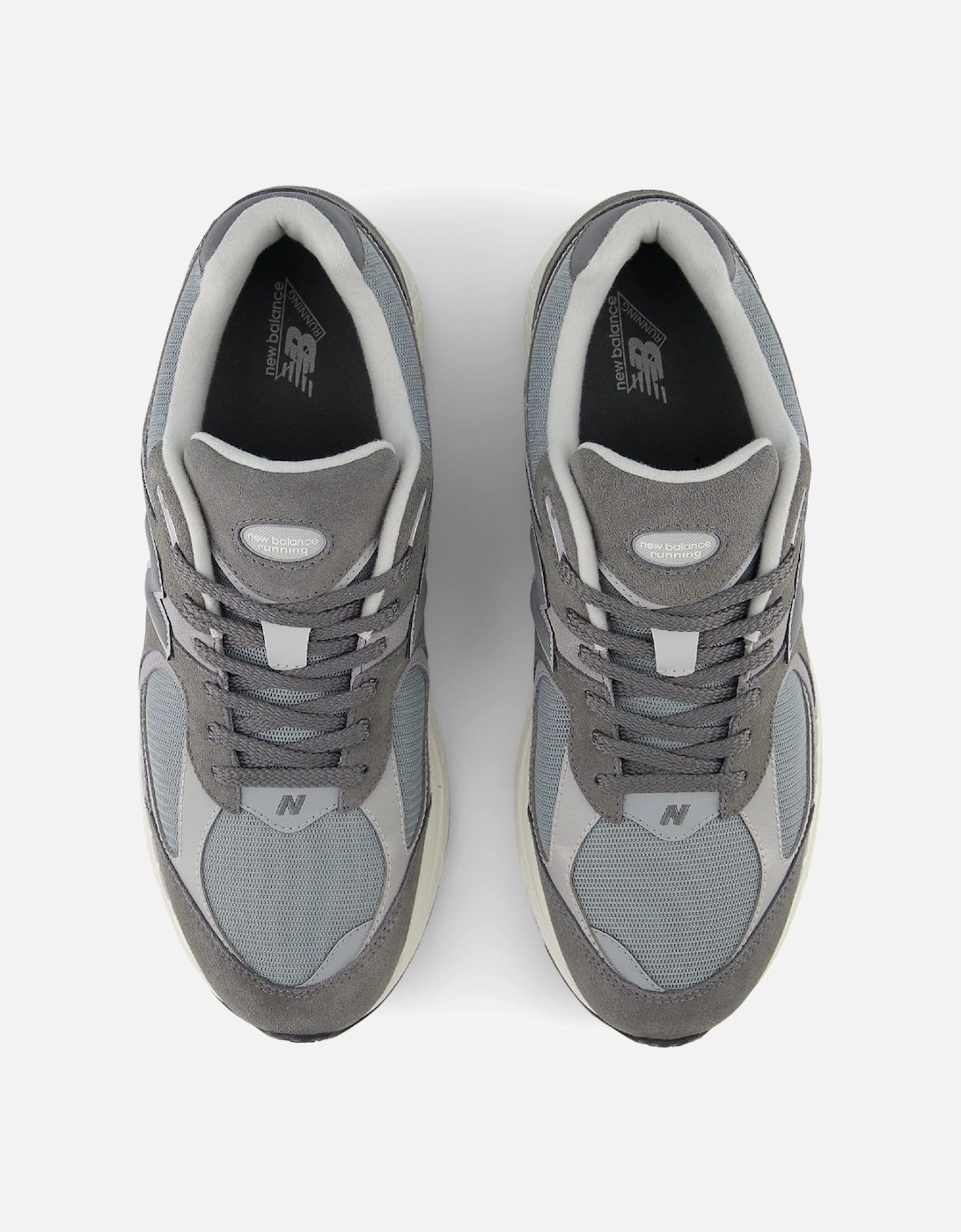 2002R Trainers