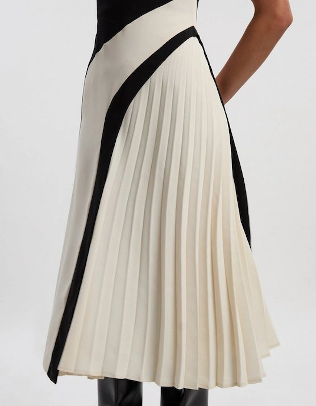 Soft Tailored Colour block High Neck Pleated Midi Dress