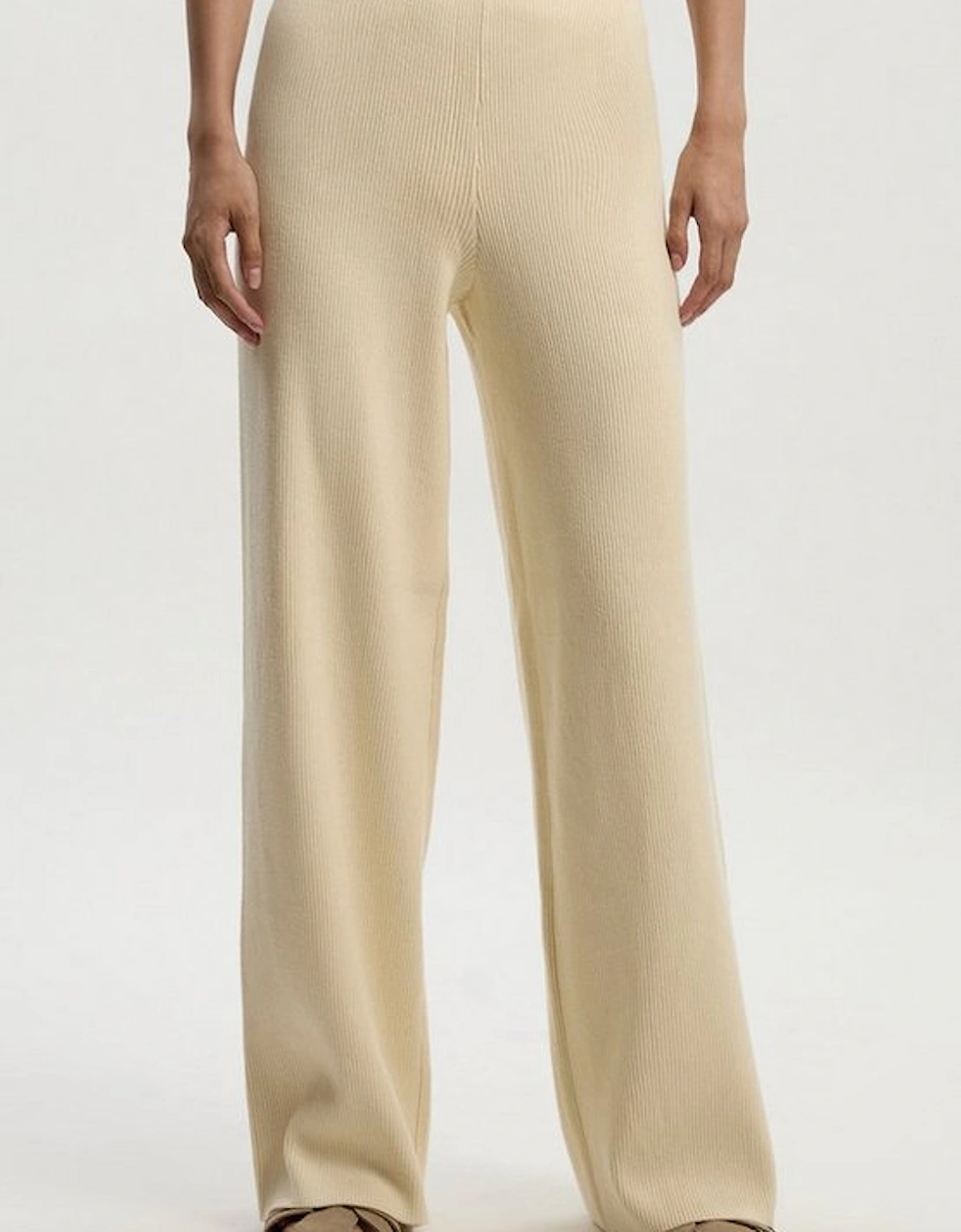 Relaxed Rib Knitted Trouser