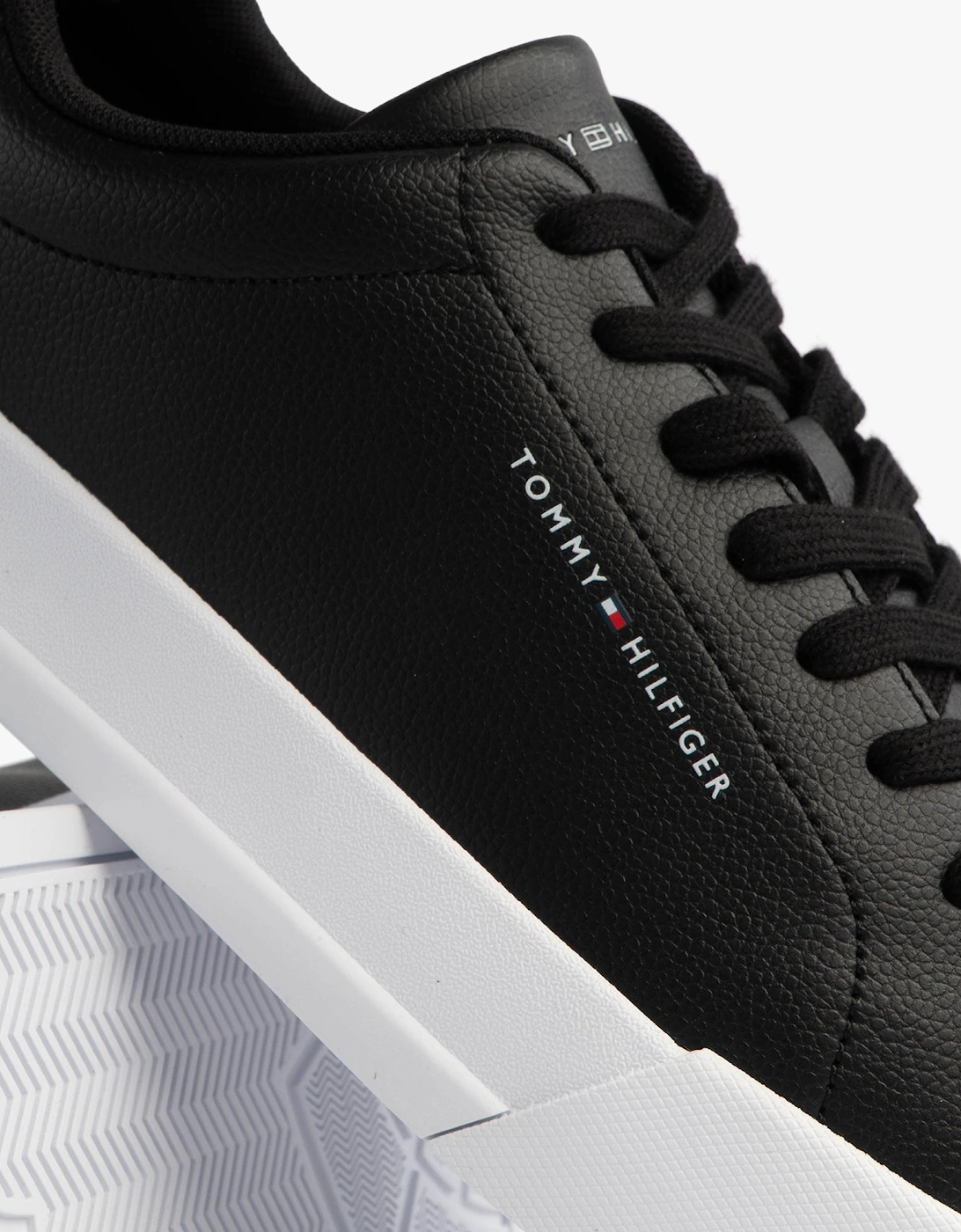 TH COURT LTH DETAIL Mens Trainers Black