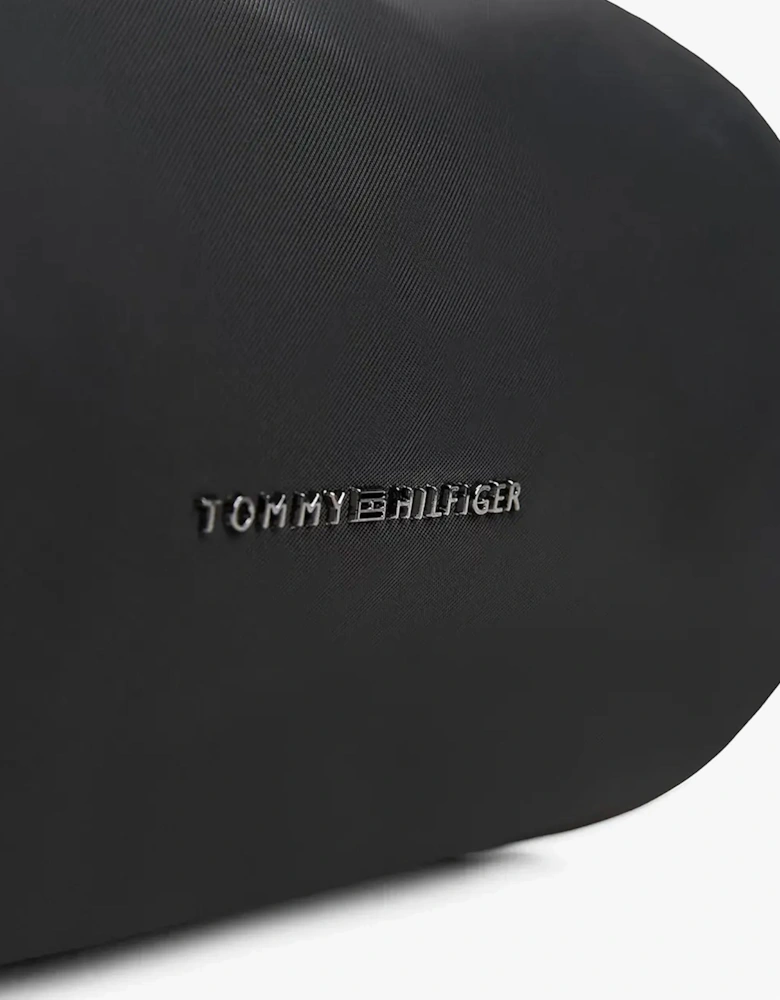 METAL LOGO WASHBAG Mens Black