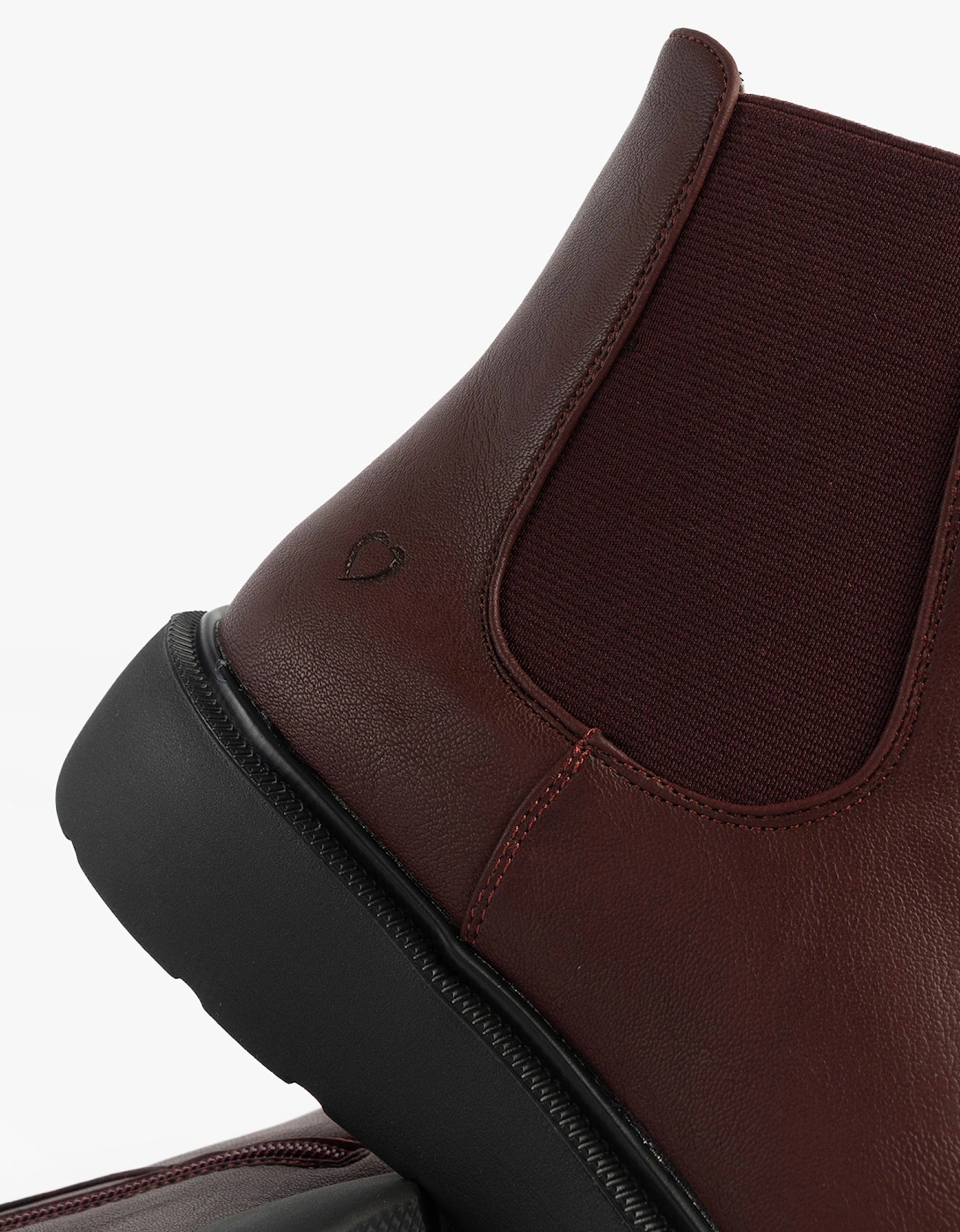 AZALEA Womens Chelsea Boots Burgundy