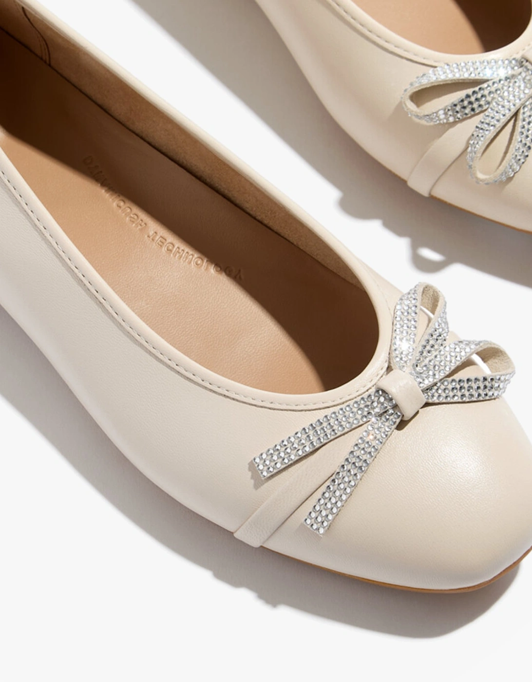 DELICATO GLITZ-BOW LEATHER Womens Ballet Paris Beige