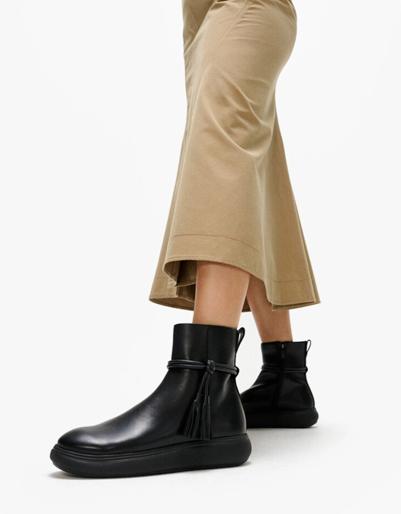 iQ-COMFF TASSEL LEATHER Ladies Short Boots All Black