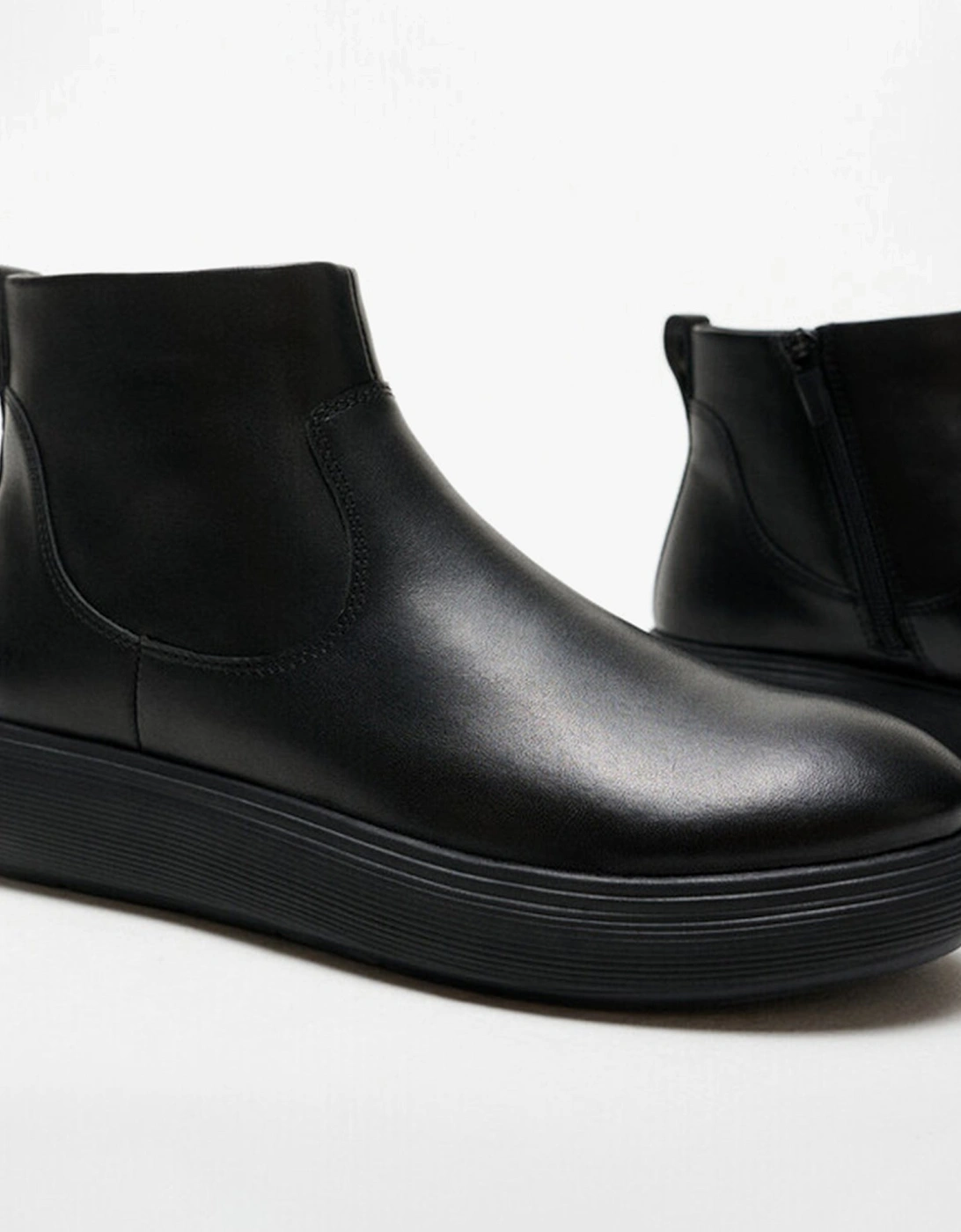 iQ-COMFF LEATHER ZIP Womens Chelsea Boots All Black