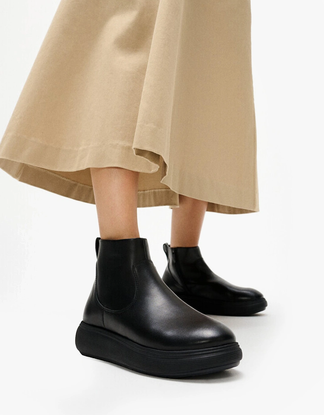 iQ-COMFF LEATHER ZIP Womens Chelsea Boots All Black
