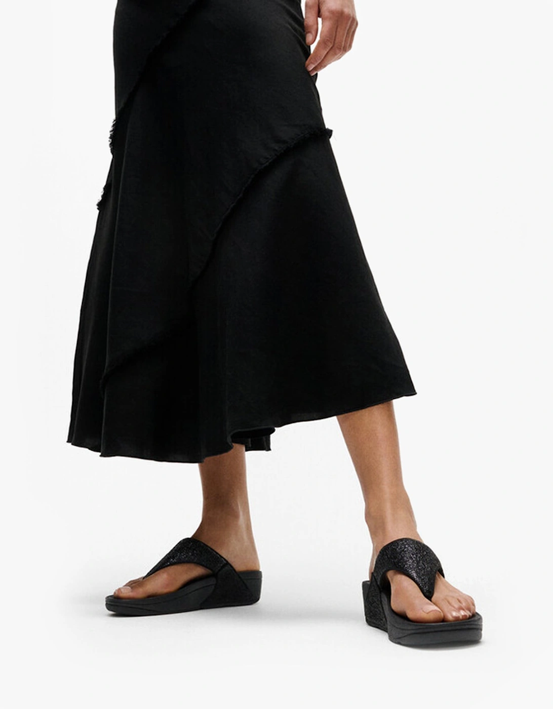 LULU CRINKLED-SHIMMER Ladies Toe Post Sandals Metallic Black