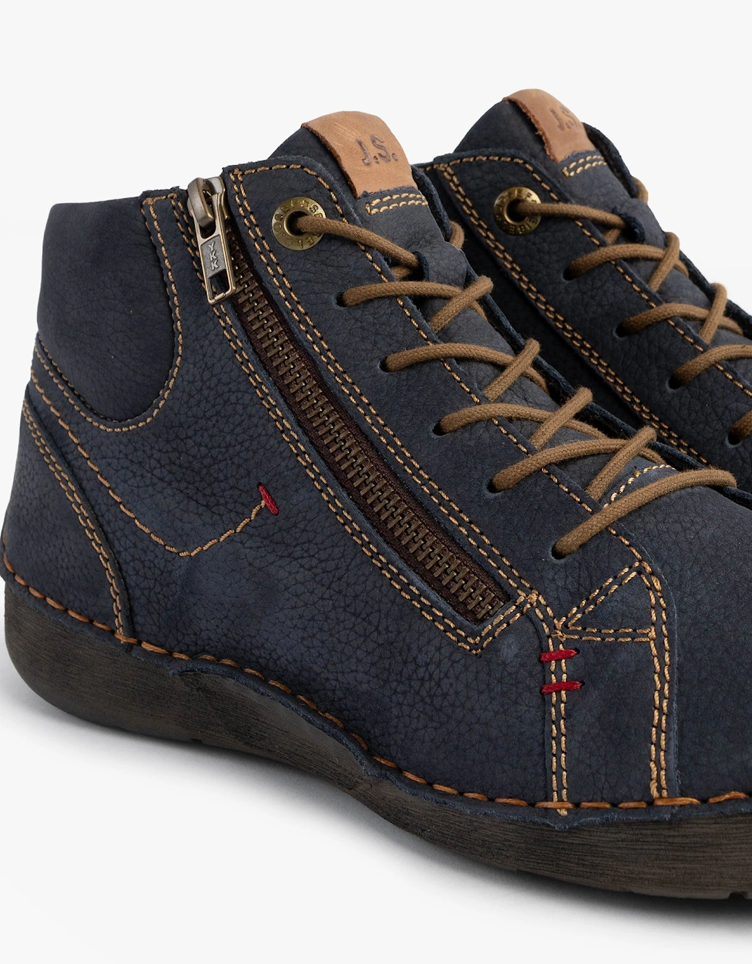 FERGEY 67 Womens Size Zip Boots Ocean