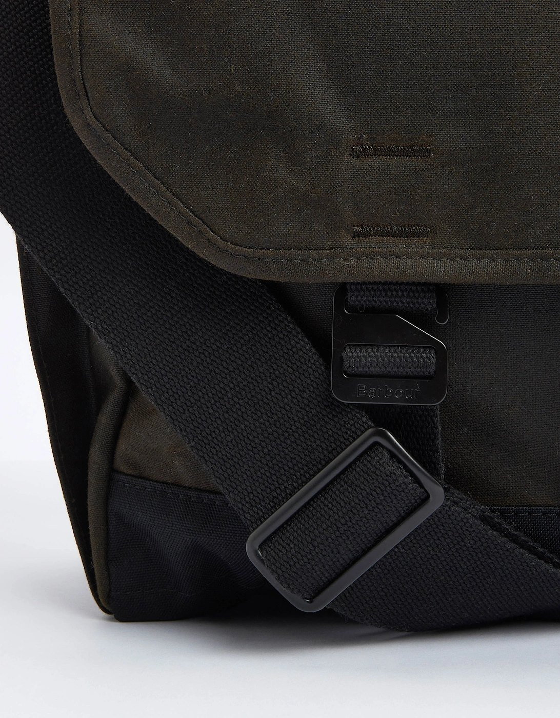 Field Wax Messenger Bag - Olive