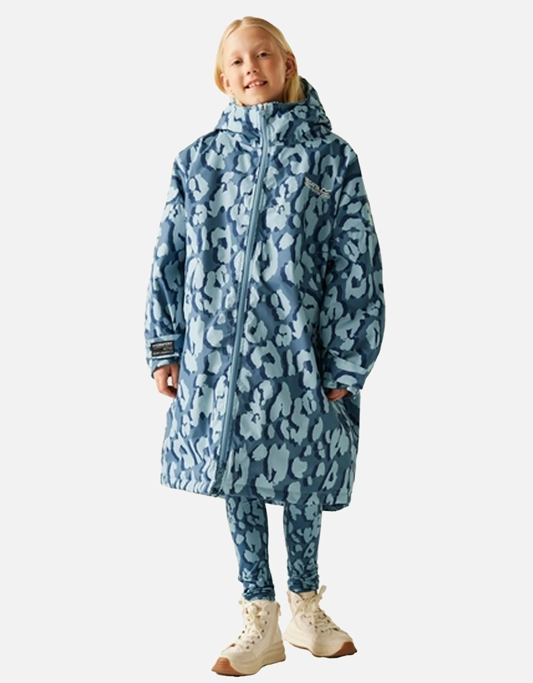 Childrens/Kids Leopard Print Waterproof Changing Robe
