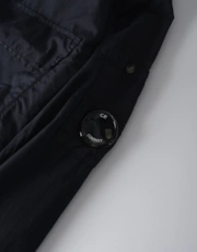 Thumbnail 4 of 5