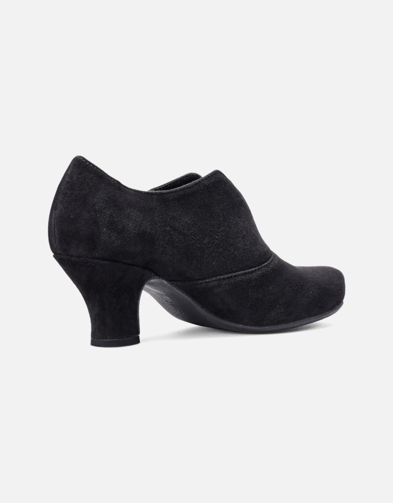 Waltz Womens High Cut Court Shoes