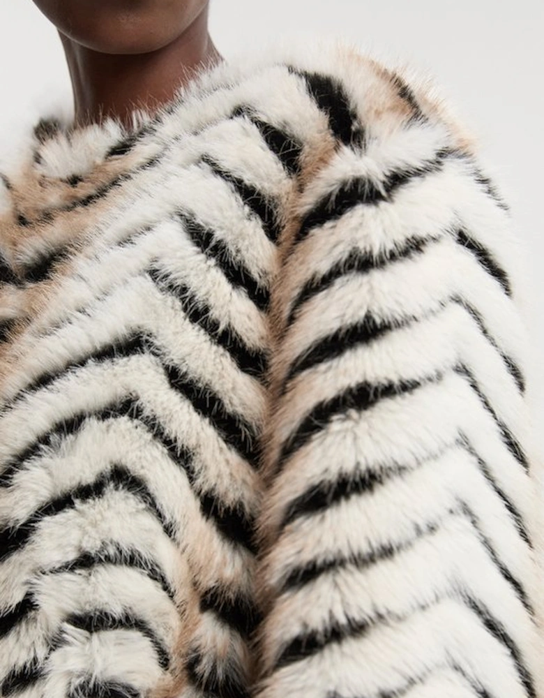 Zig Zag Faux Fur Collarless Belted Long Coat