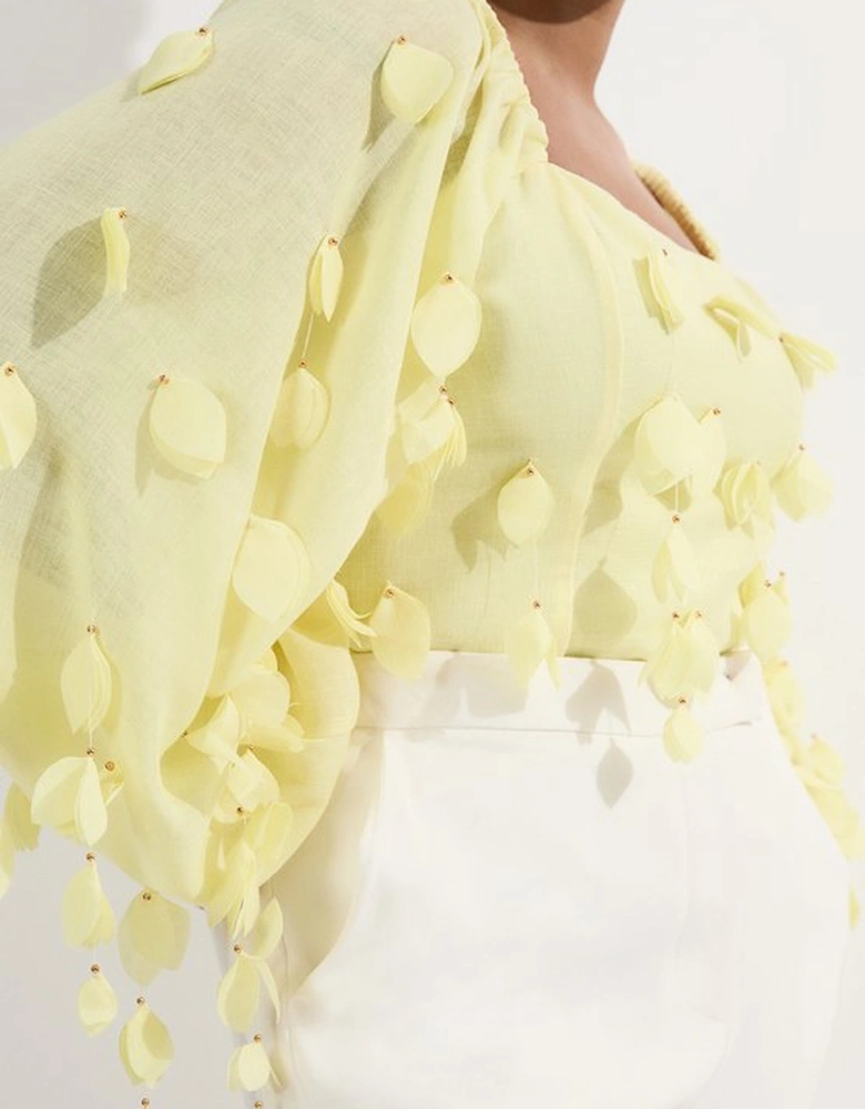 Plus Size Applique Balloon Sleeve Woven Top