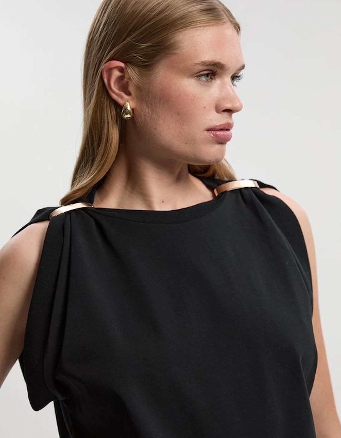 Cotton Trim Detail Short Sleeve Ruched Tshirt