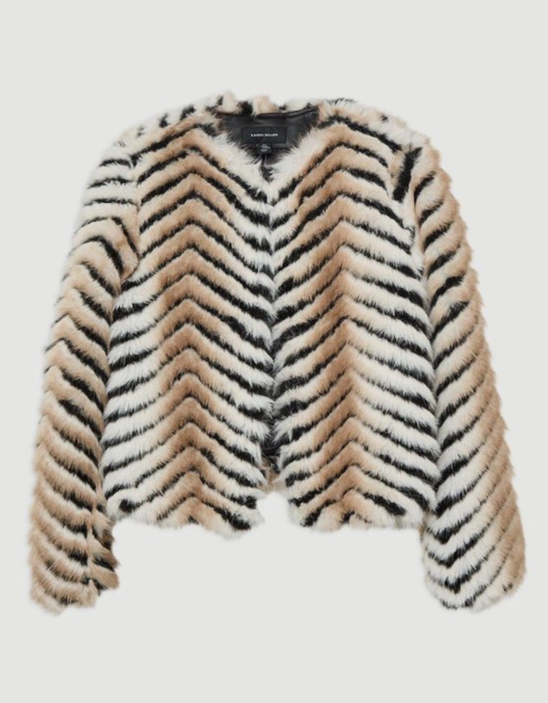 Pattern Faux Fur Collarless Jacket
