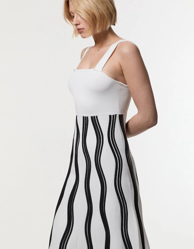 Contrast Wave Knit A-Line Knitted Strappy Dress