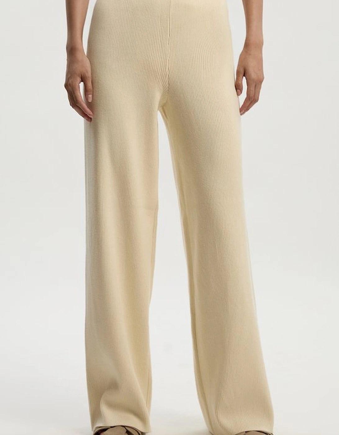 Relaxed Rib Knitted Trouser