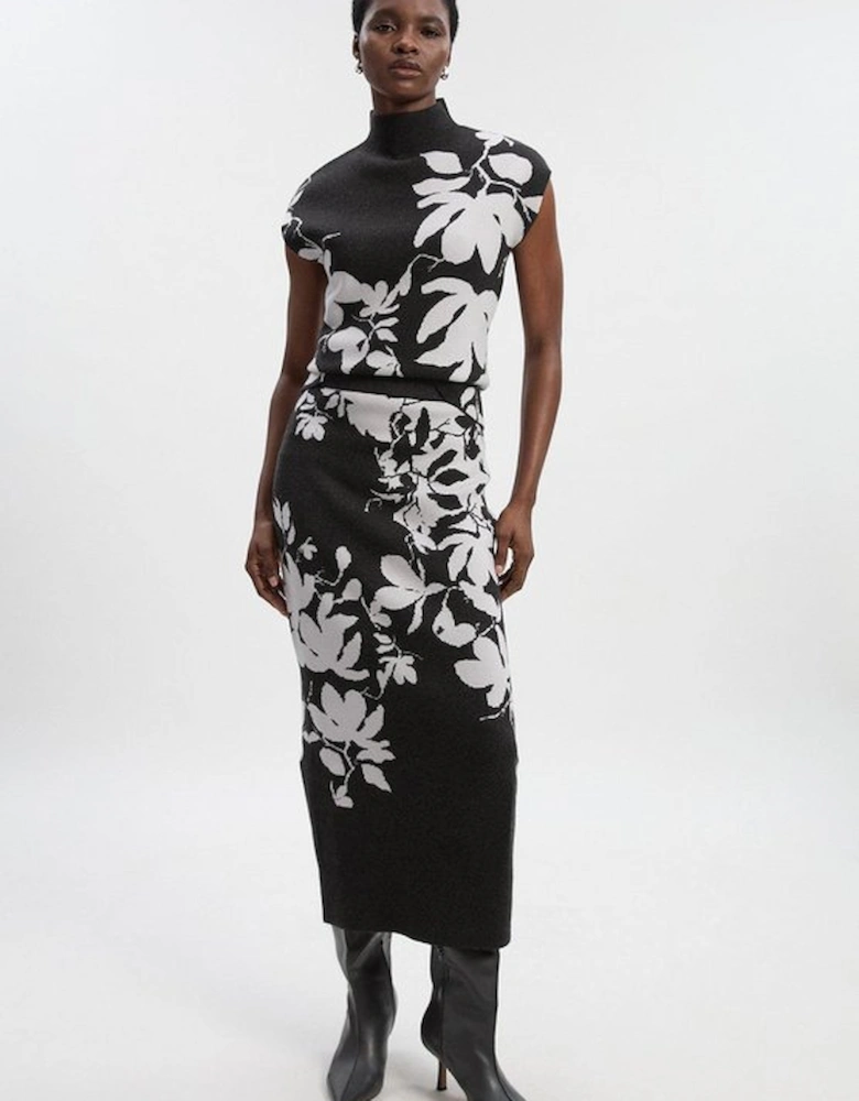 Jacquard Floral Knitted Skirt