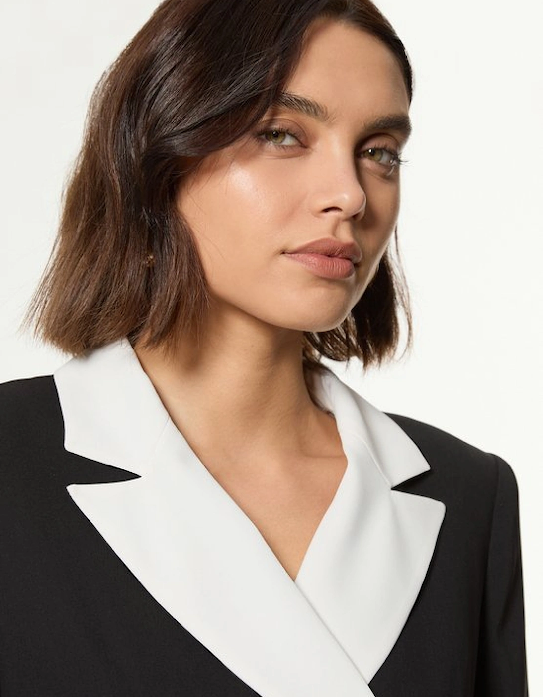 Long Sleeve Contrast Collar Pleated Button Detailed Woven Midi Dress