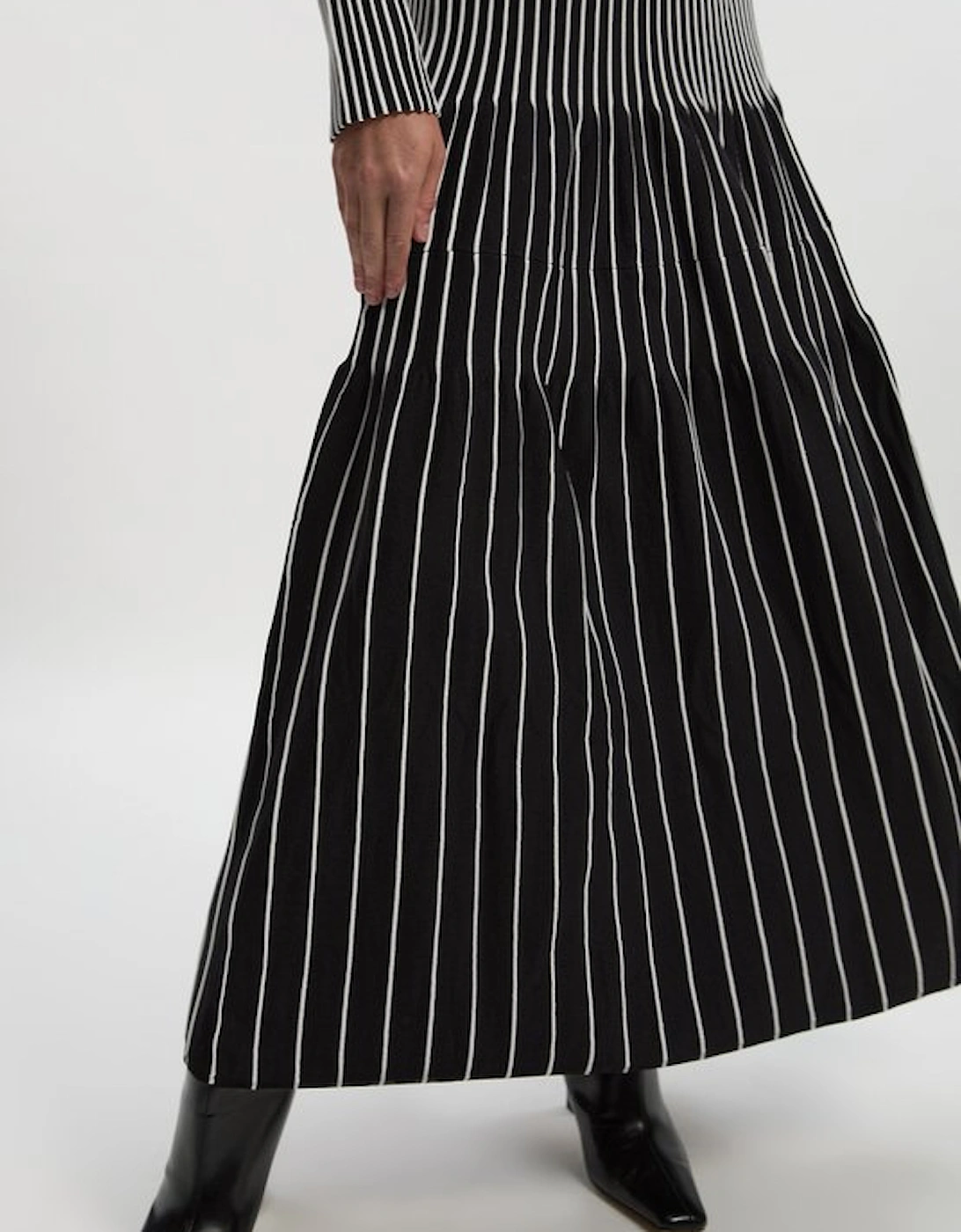 Petite Viscose Blend Striped Knitted Maxi Dress