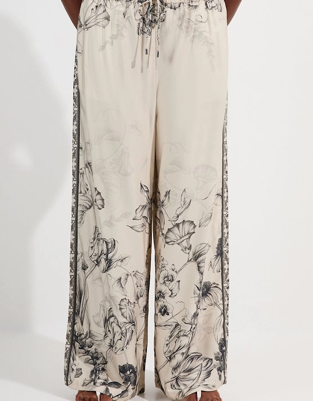 Plus Size Viscose Linen Scenic Placed Print Woven Wide Leg Trousers