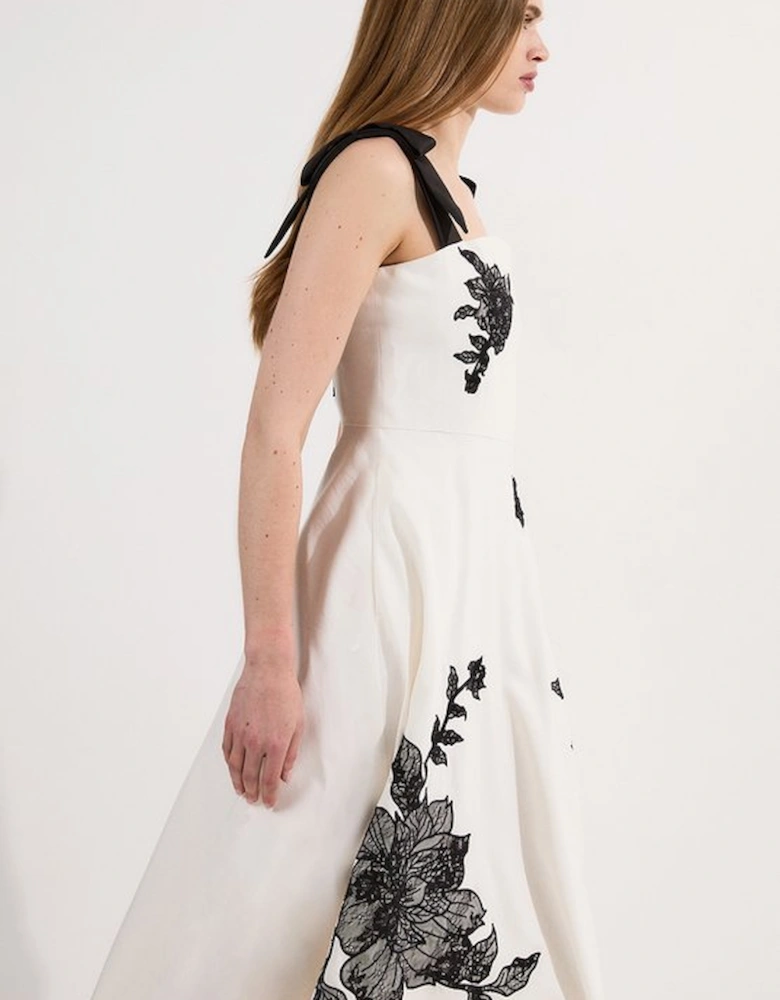 Viscose Linen Placed Floral Lace Embroidered Strappy Midi Dress