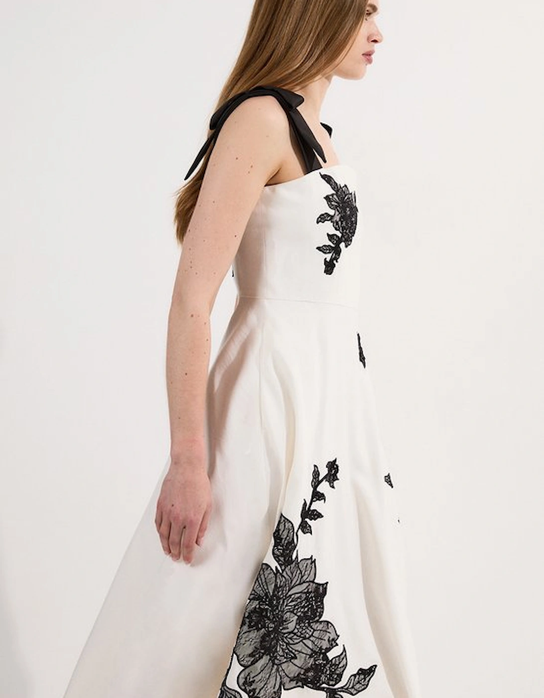 Viscose Linen Placed Floral Lace Embroidered Strappy Midi Dress