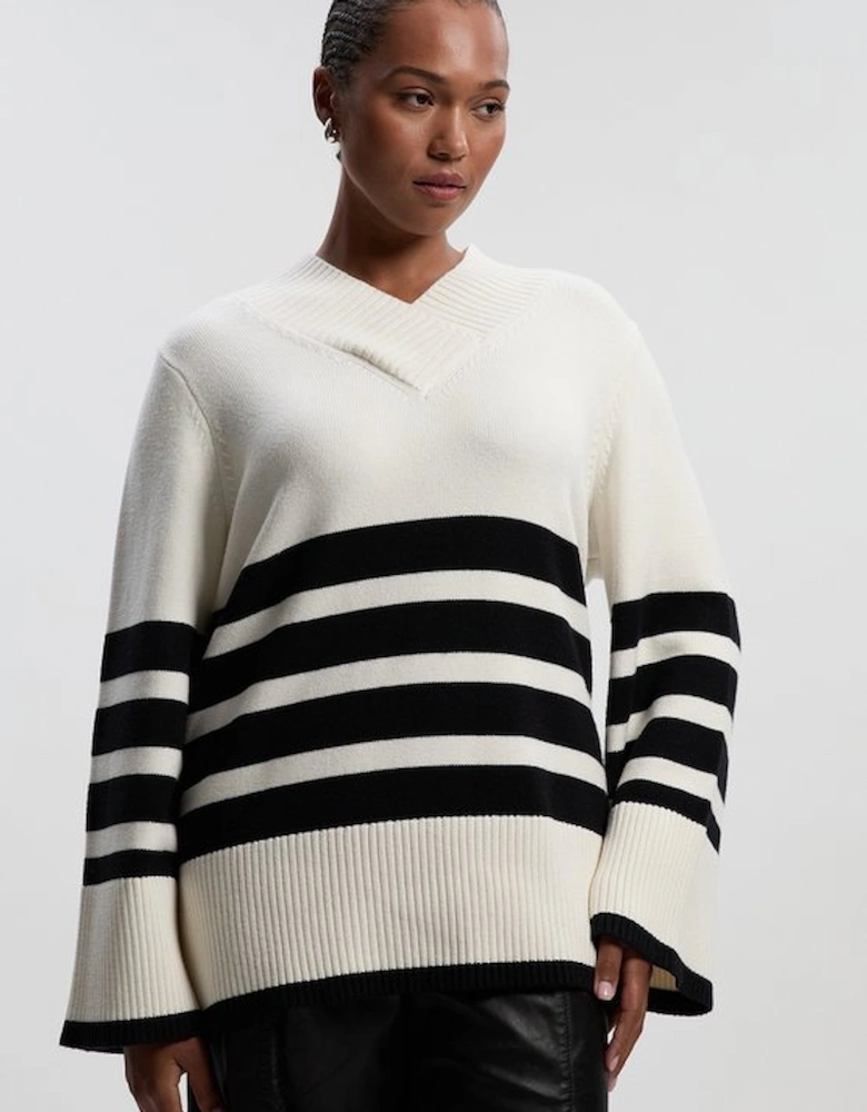 Plus Size Stripe V Neck Split Hem Knitted Jumper