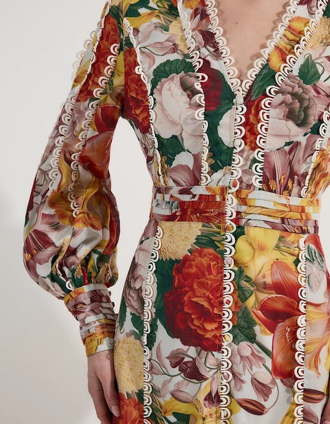 Petite Trailing Floral Woven Plunge Maxi Dress