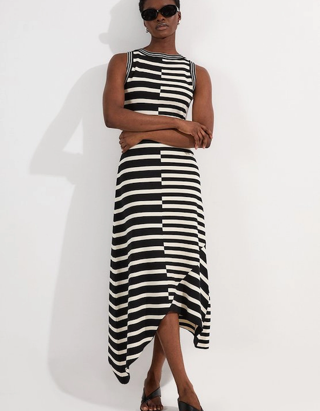 Asymmetric Hem Cut About Stripe Sleeveless Knitted Midi Dress
