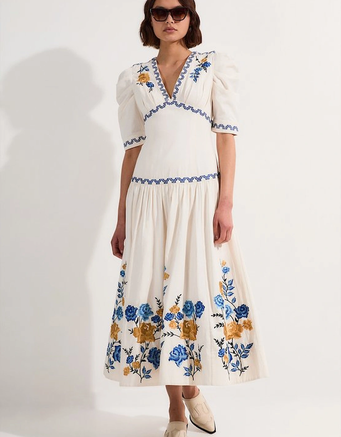 Petite Rose Embroidered Cotton Twill Puff Sleeve Woven Dress