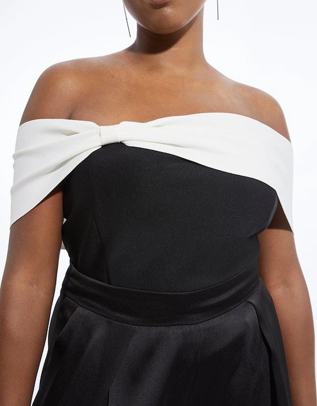 Plus Size Figure Form Bandage Knit Asymmetric Top