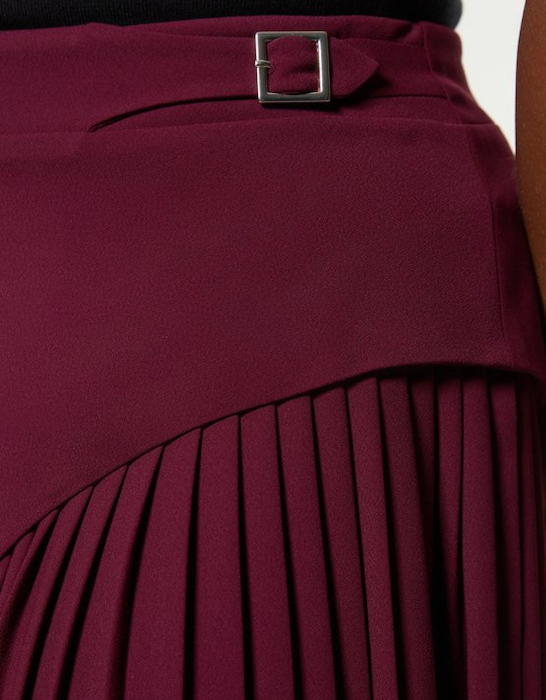 Plus Size Tailored Buckle Detail Pleated Midi Skirt