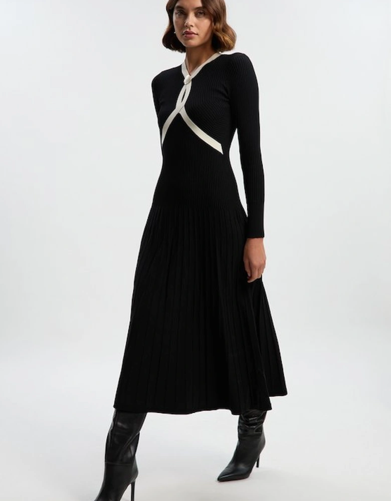 Rib Knit Trim Detail Full Skirt Midi Dress