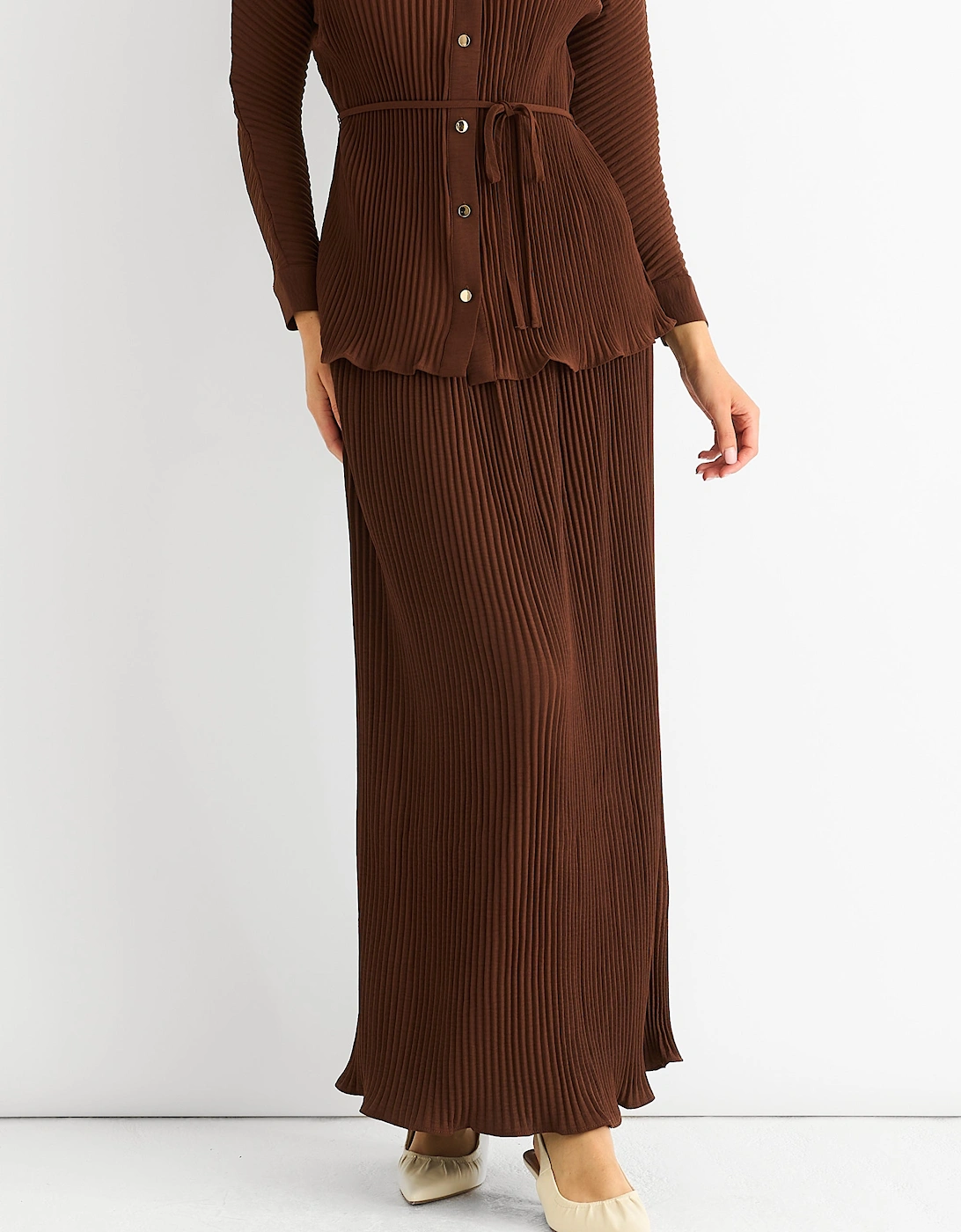 Chocolate Plisse Elasticated Waist Maxi Skirt