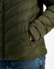 Thumbnail 5 of 6