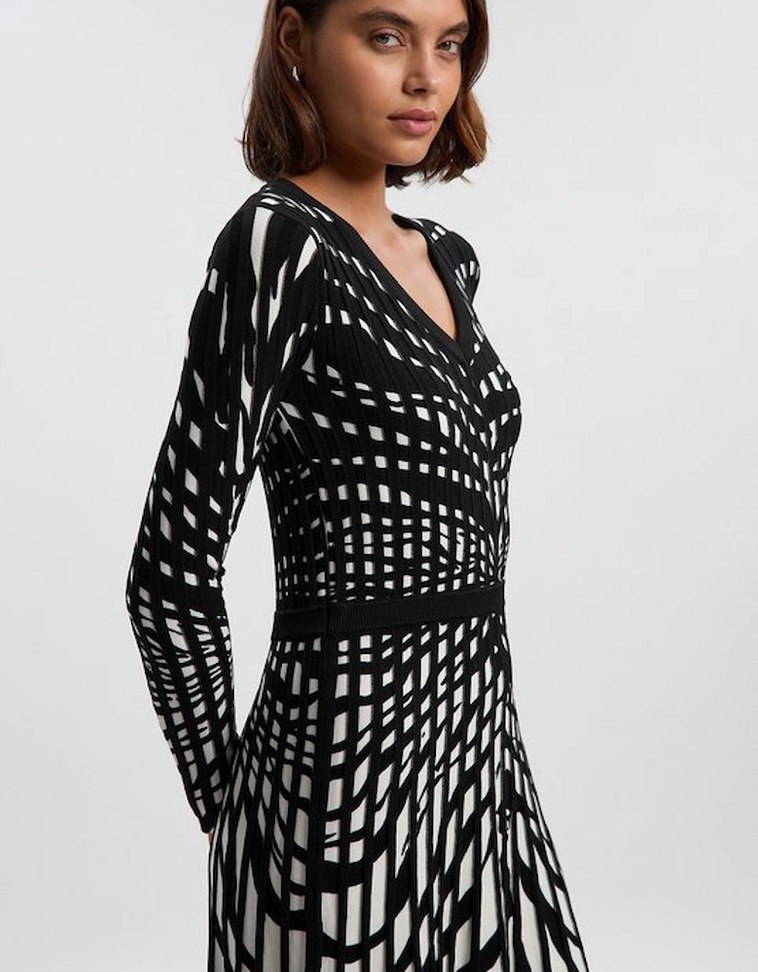 Zebra Jacquard Knit Full Skirted Midi Dress