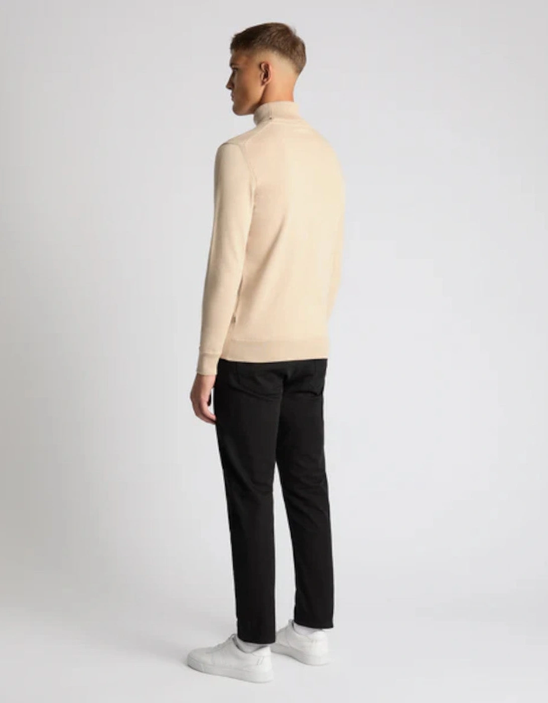 Fine Gauge Roll Neck 91 Stone